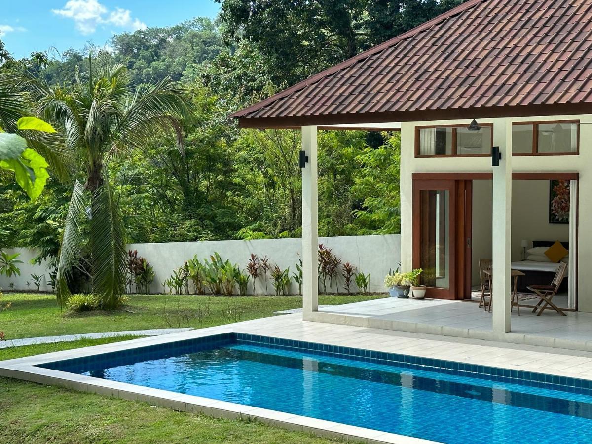 Villa Meranti - Spacious Private Pool Villa Pantai Cenang  Exterior foto