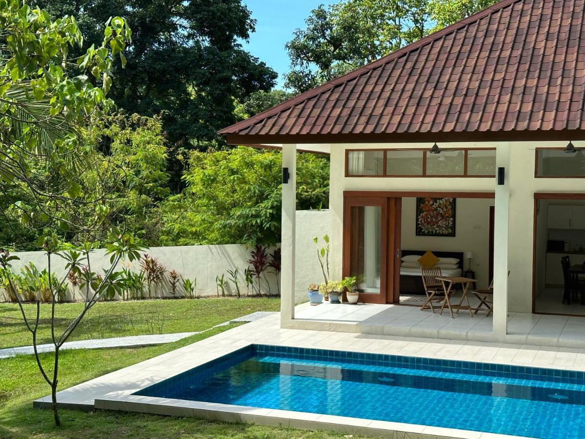 Villa Meranti - Spacious Private Pool Villa Pantai Cenang  Exterior foto