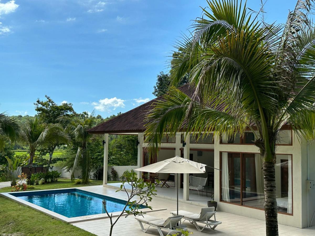 Villa Meranti - Spacious Private Pool Villa Pantai Cenang  Exterior foto